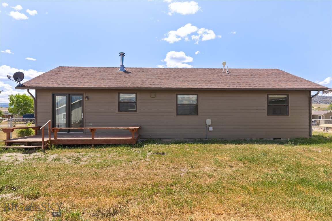 727 Mirza Way Property Photo 7
