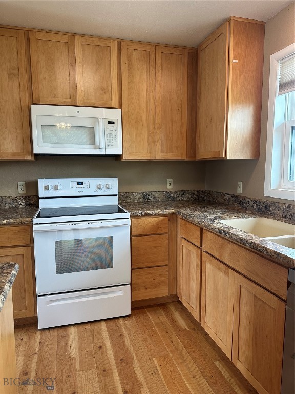 727 Mirza Way Property Photo 14