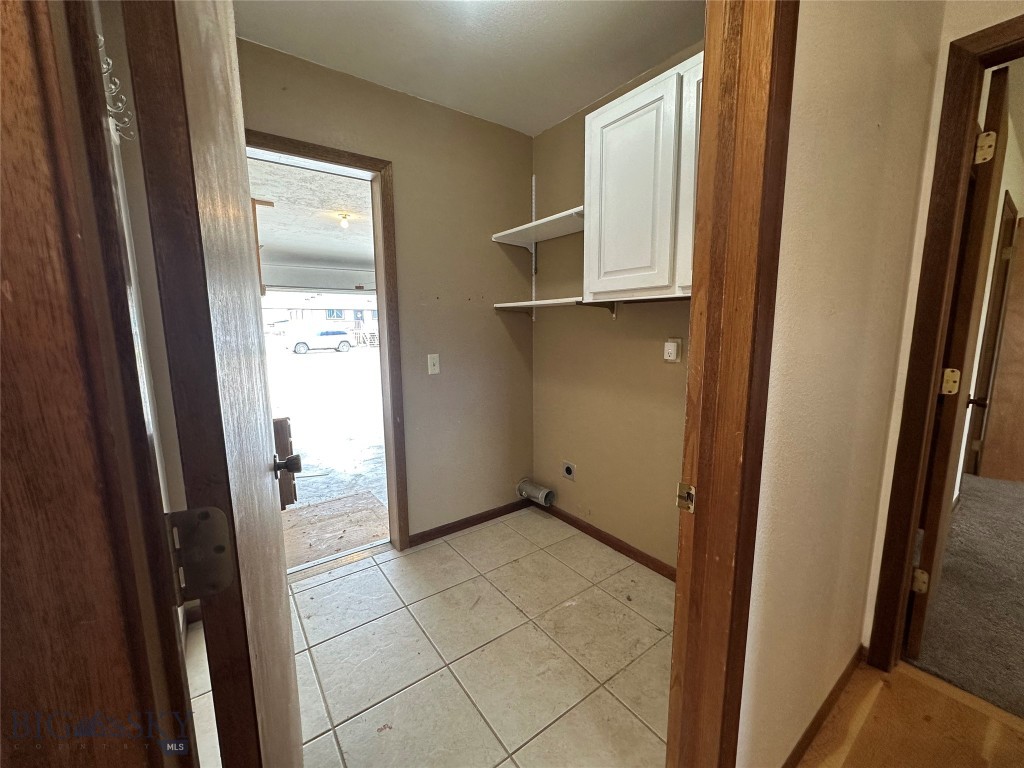 727 Mirza Way Property Photo 23