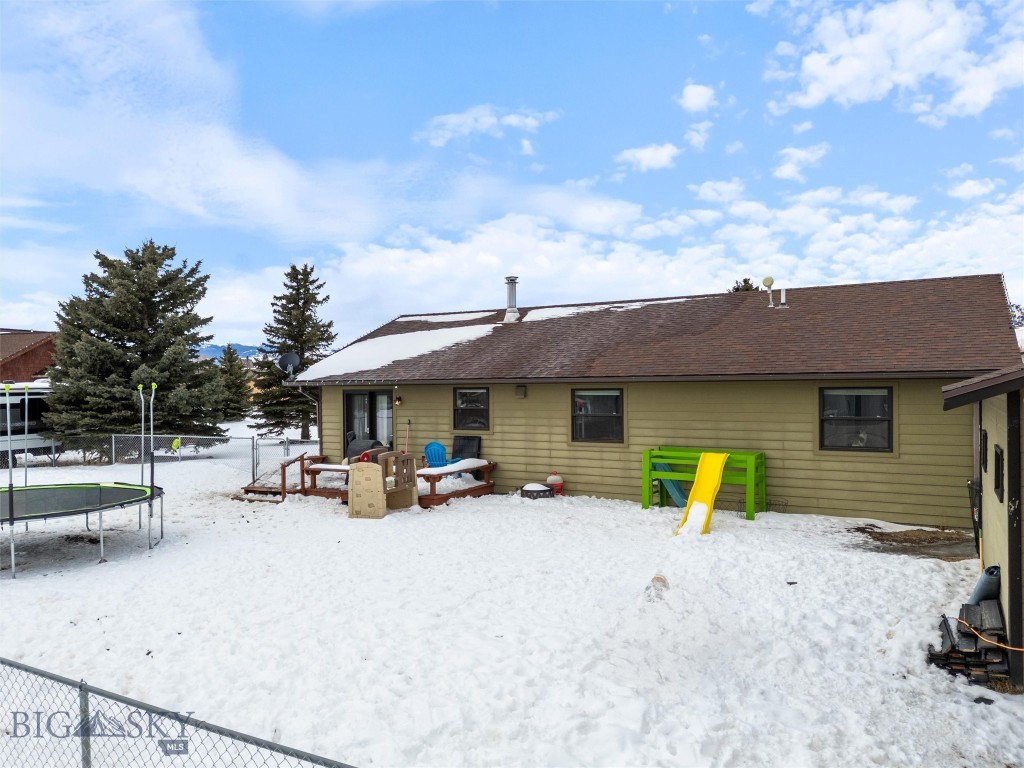 727 Mirza Way Property Photo 26