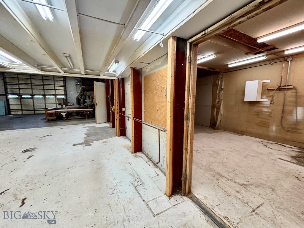 412 E Railroad Avenue N Property Photo 23