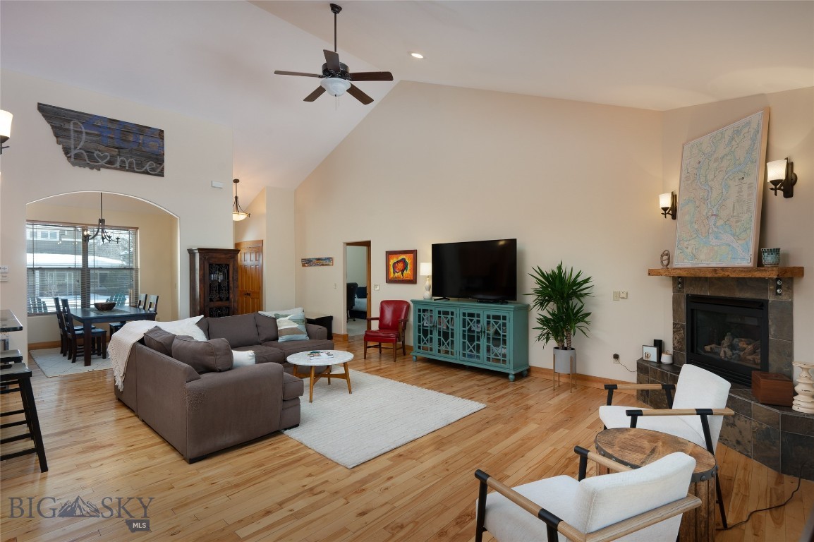 3269 Summerset Drive Property Photo 7