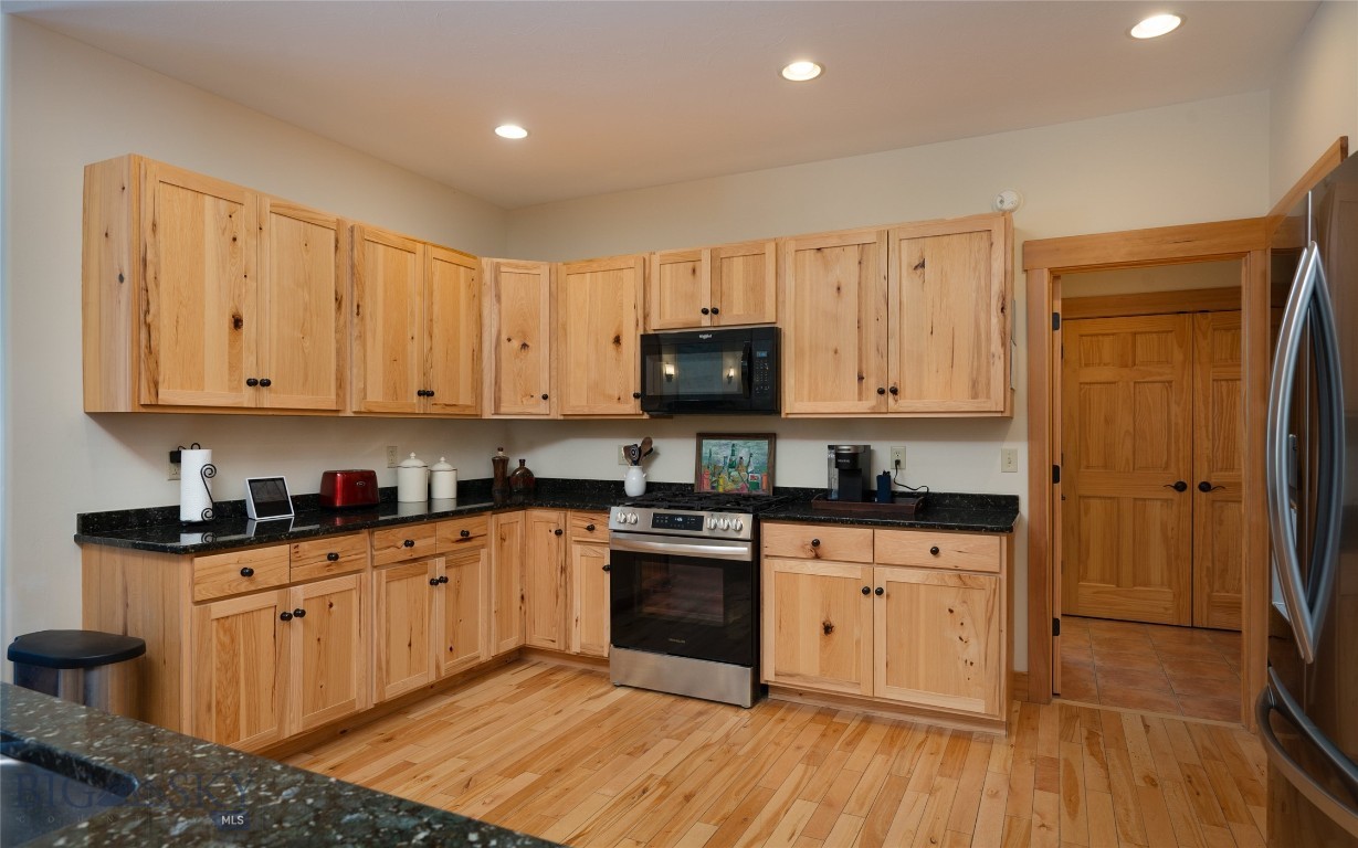 3269 Summerset Drive Property Photo 12