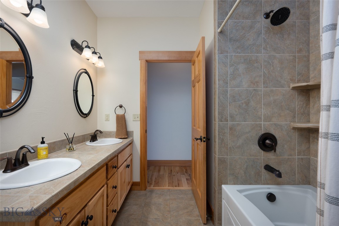 3269 Summerset Drive Property Photo 21