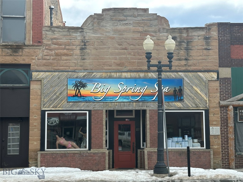 117 W Main Street Property Photo