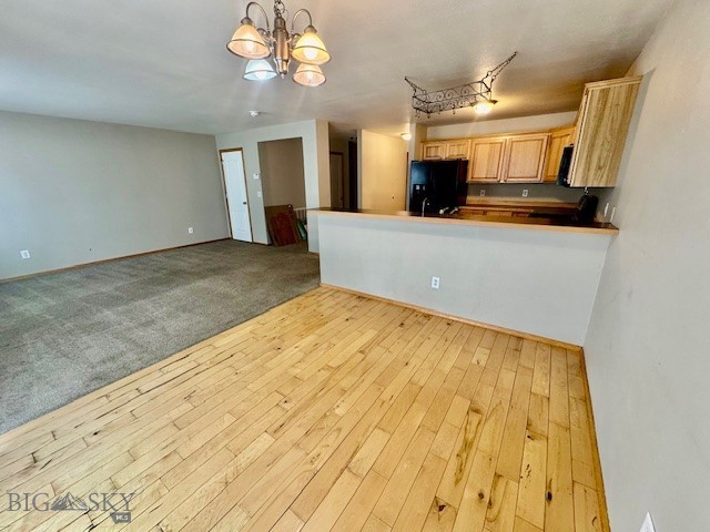 82 E Magnolia Property Photo 4
