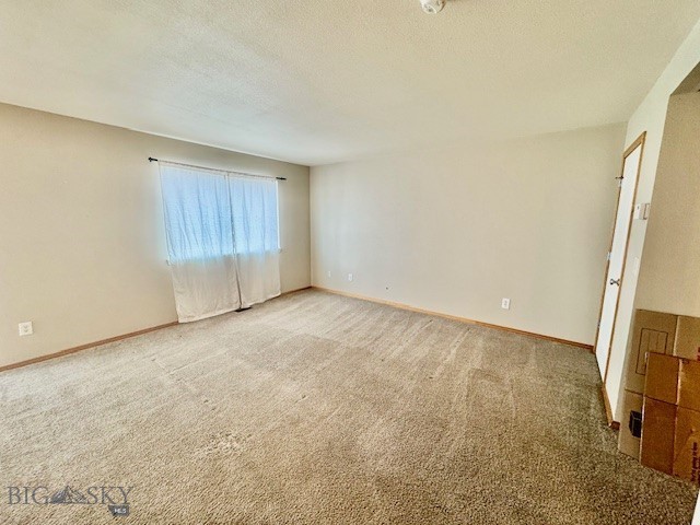 82 E Magnolia Property Photo 7