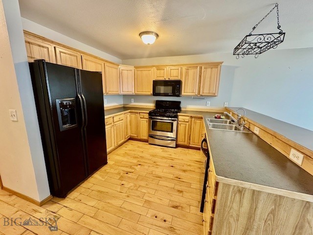 82 E Magnolia Property Photo 8