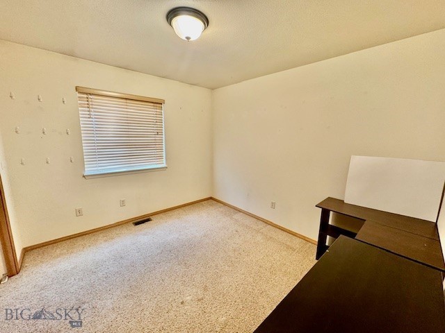 82 E Magnolia Property Photo 14
