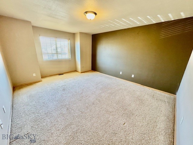 82 E Magnolia Property Photo 27
