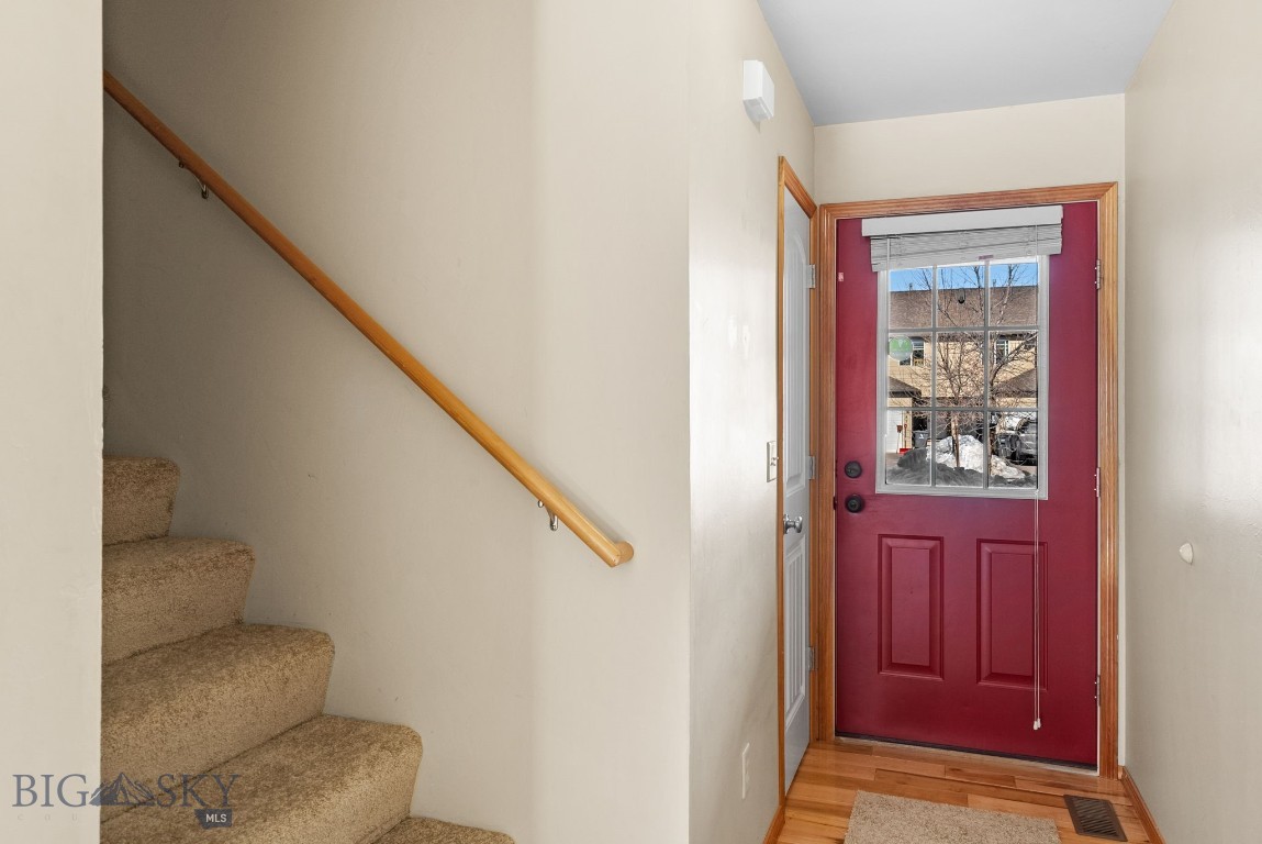 872 N River Rock Property Photo 2
