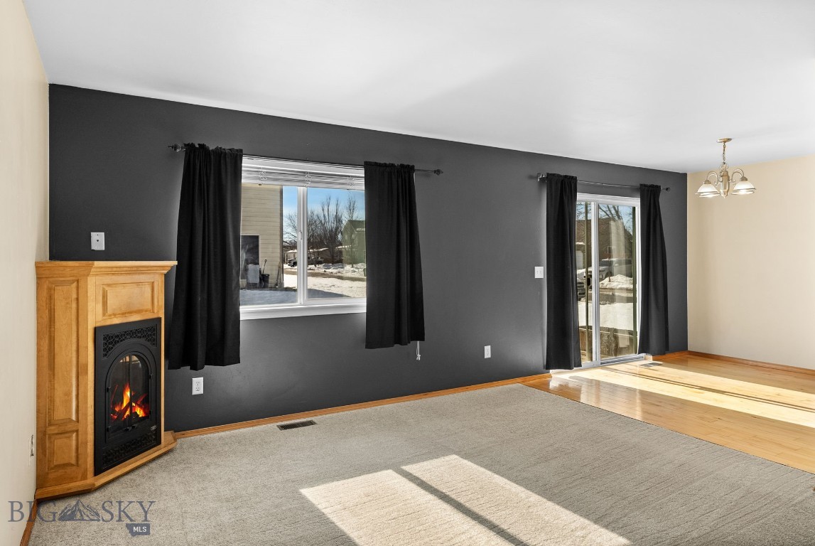 872 N River Rock Property Photo 4