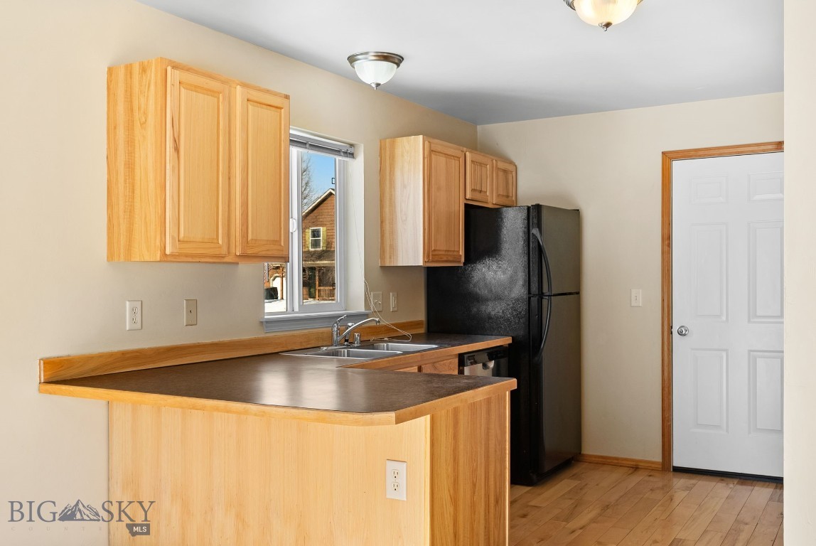 872 N River Rock Property Photo 7