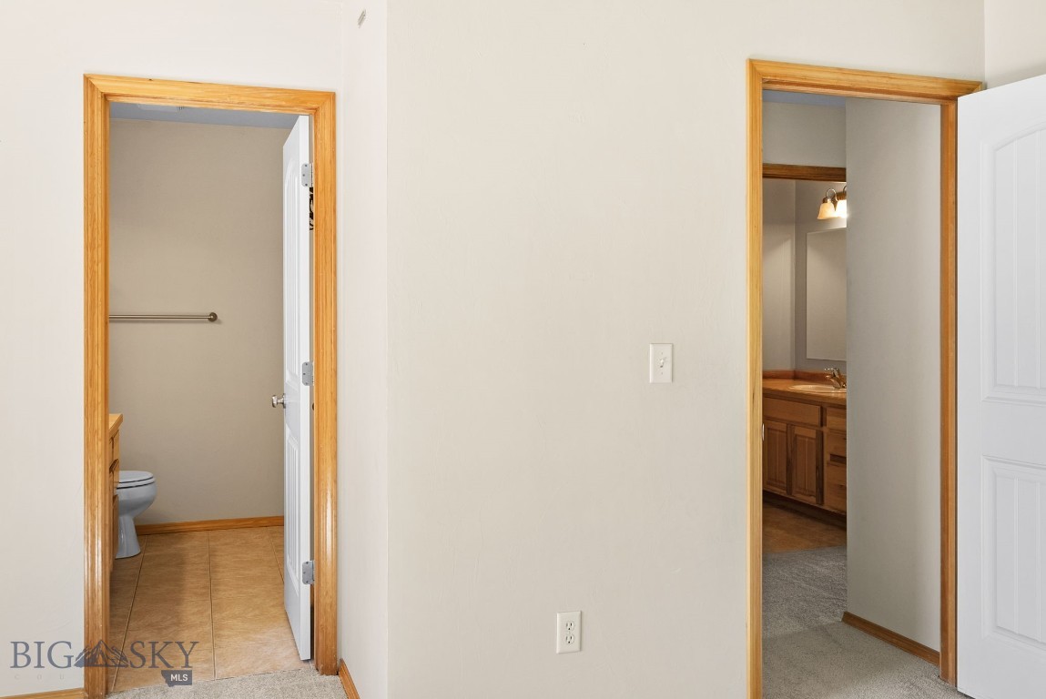 872 N River Rock Property Photo 18