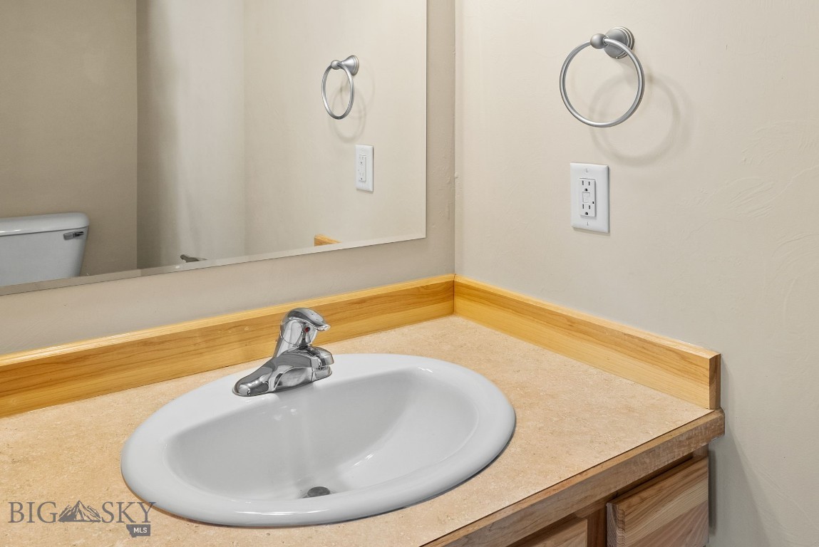 872 N River Rock Property Photo 22