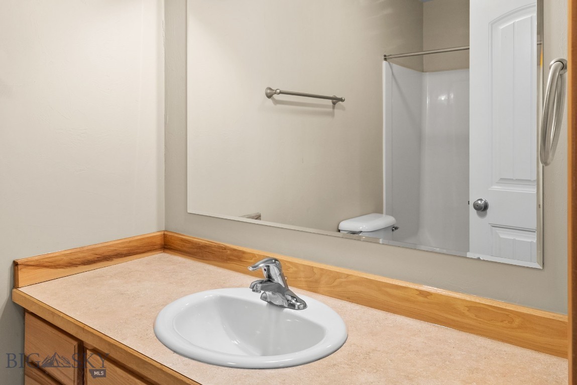 872 N River Rock Property Photo 25