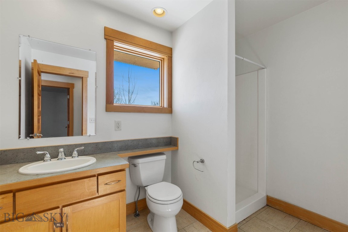 1281 Stoneridge Drive A, B, C, D Property Photo 22