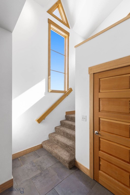 1281 Stoneridge Drive A, B, C, D Property Photo 23