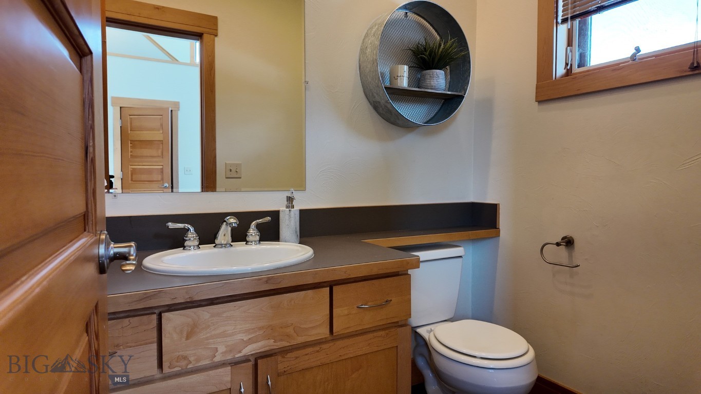 1281 Stoneridge Drive A, B, C, D Property Photo 45