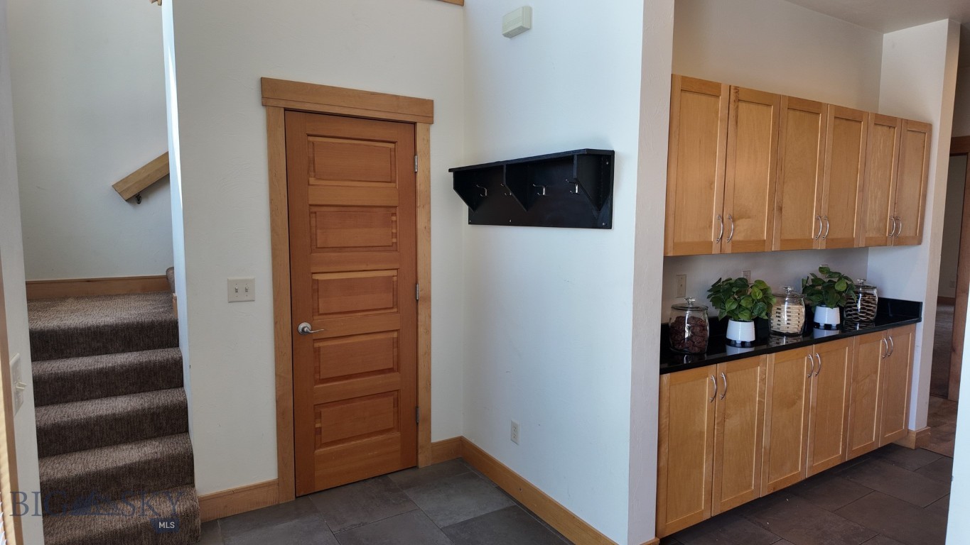 1281 Stoneridge Drive A, B, C, D Property Photo 52