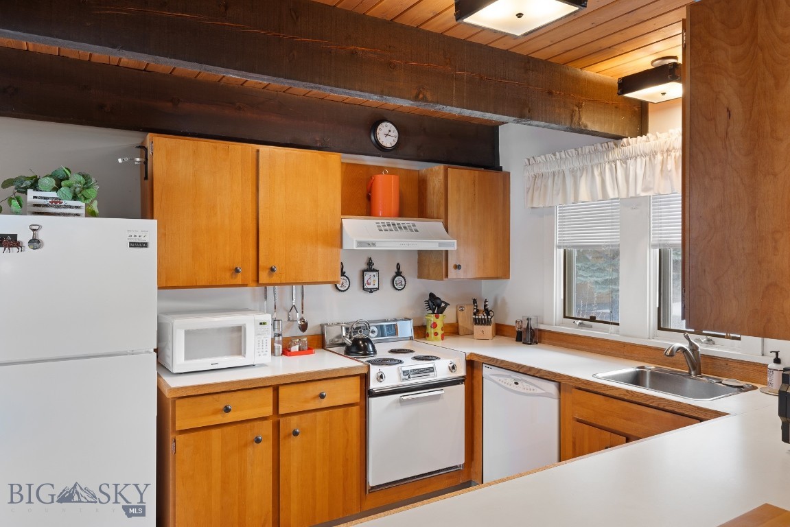 2225 Black Otter Road 13 Property Photo 18