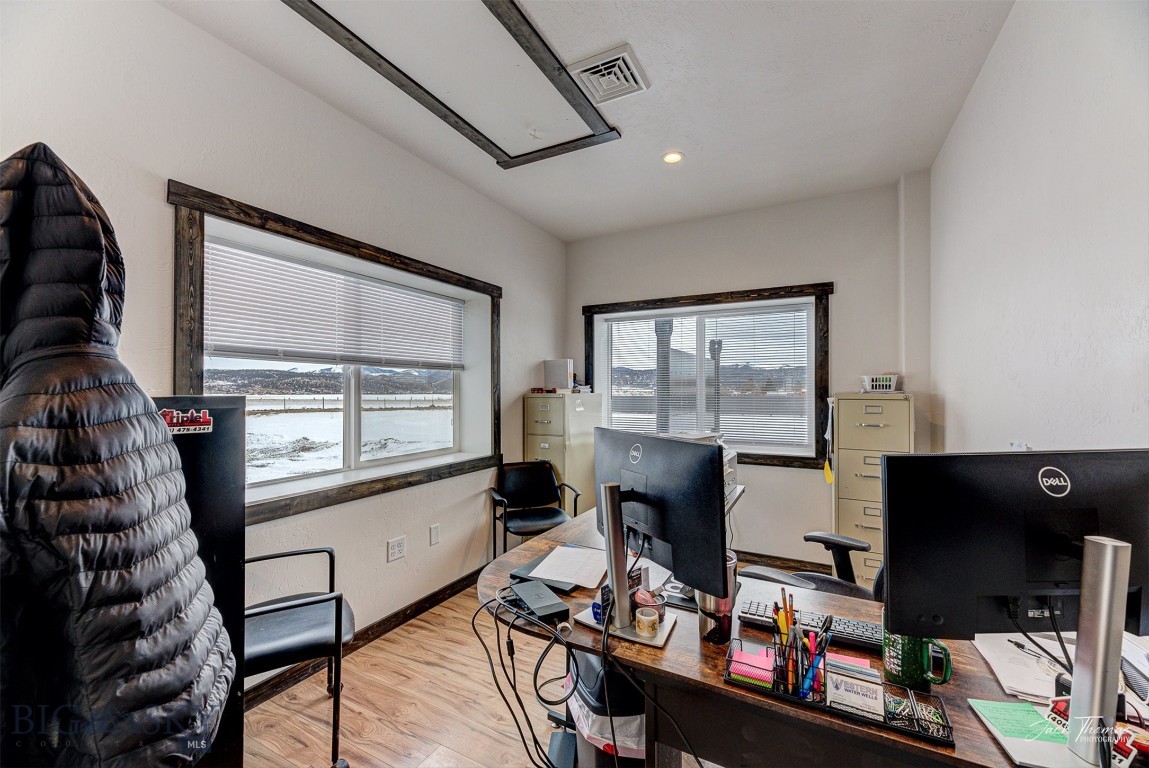 4775 York Road Property Photo 17
