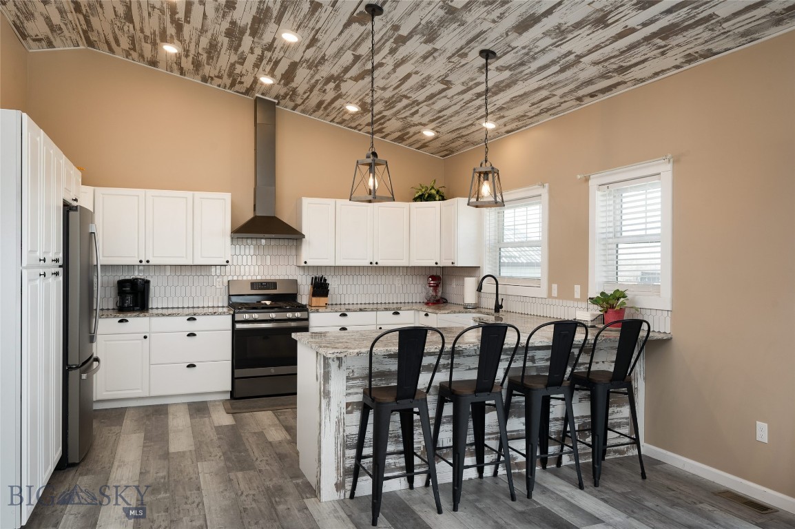 6 Flagstone Court Property Photo