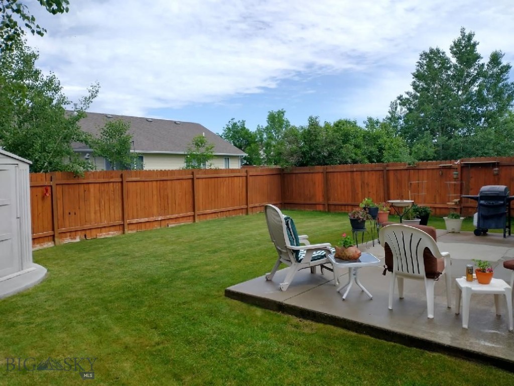 10 Pebble Brook Lane Property Photo