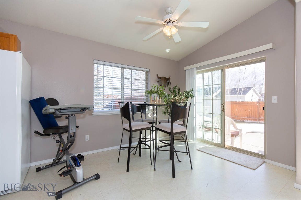 10 Pebble Brook Lane Property Photo 7