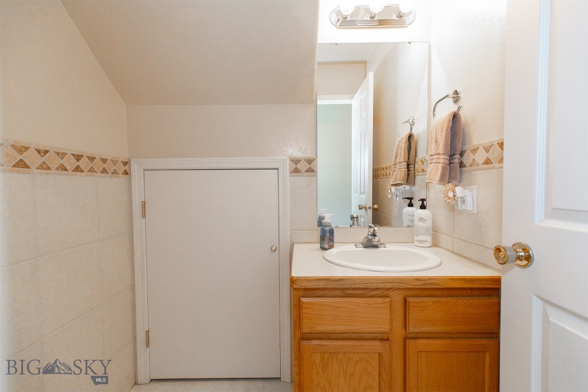 10 Pebble Brook Lane Property Photo 15