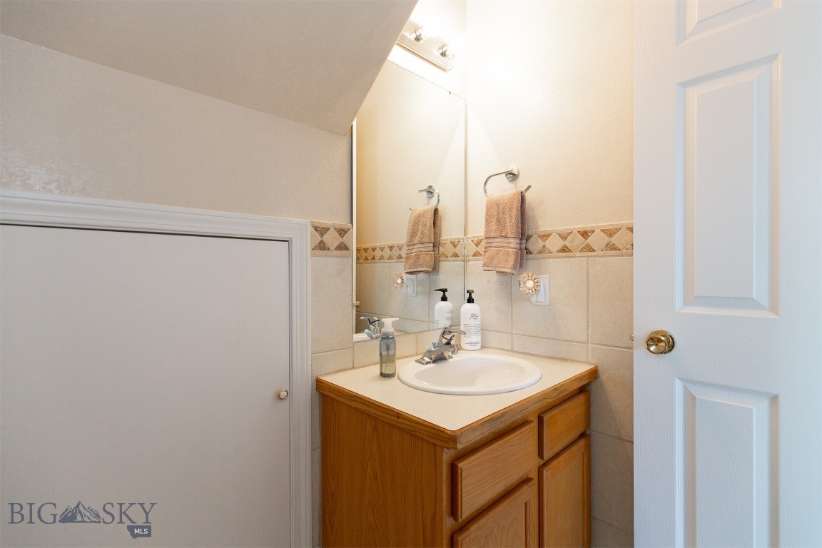 10 Pebble Brook Lane Property Photo 16