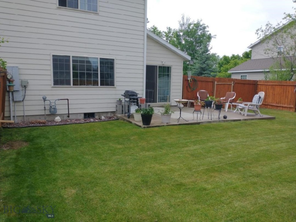 10 Pebble Brook Lane Property Photo 18