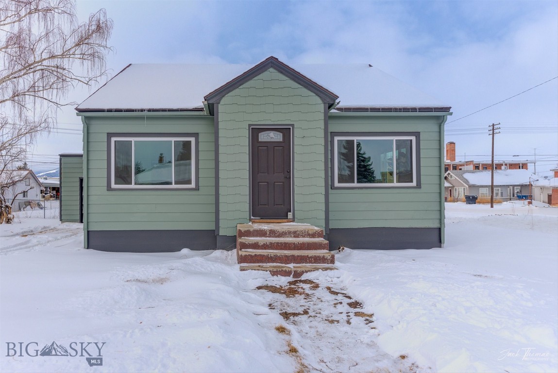 700 4th Property Photo 4