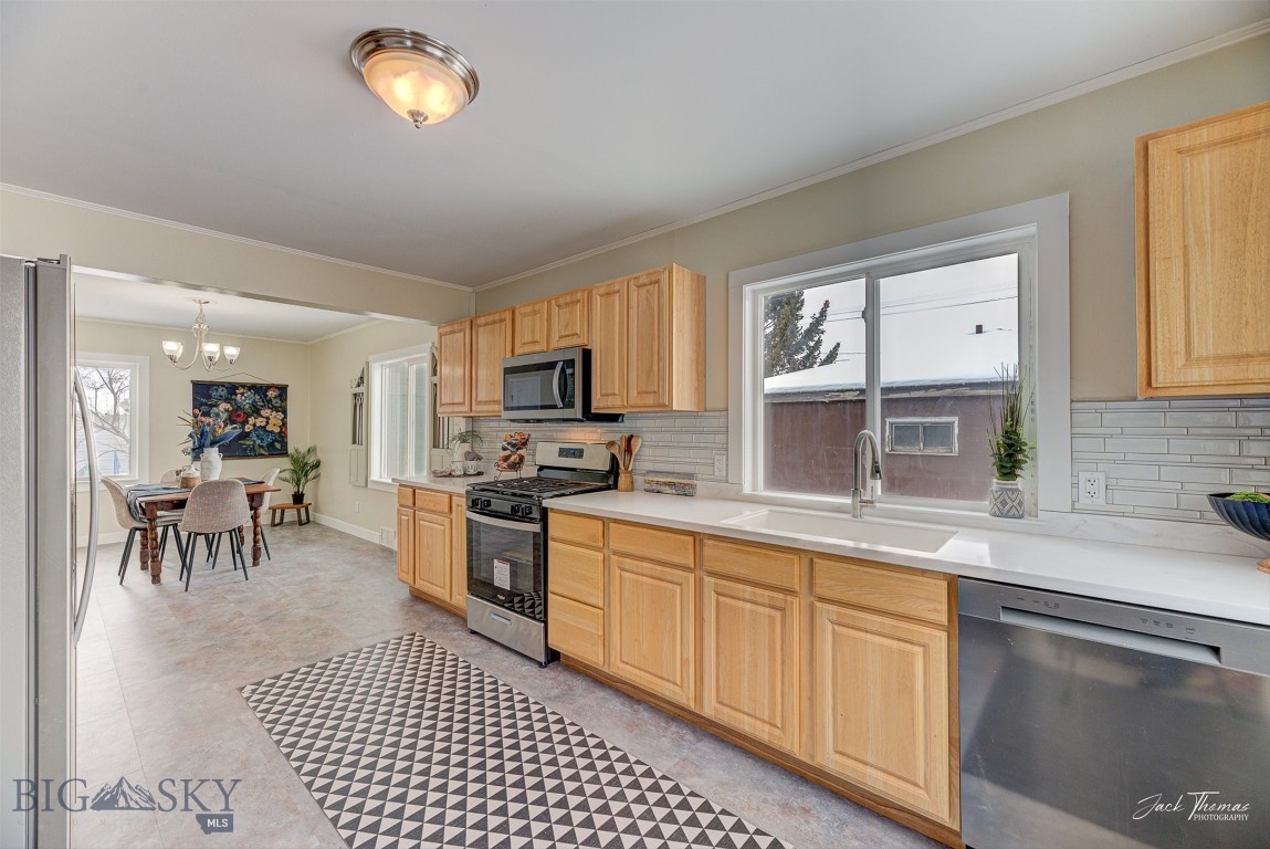 700 4th Property Photo 12
