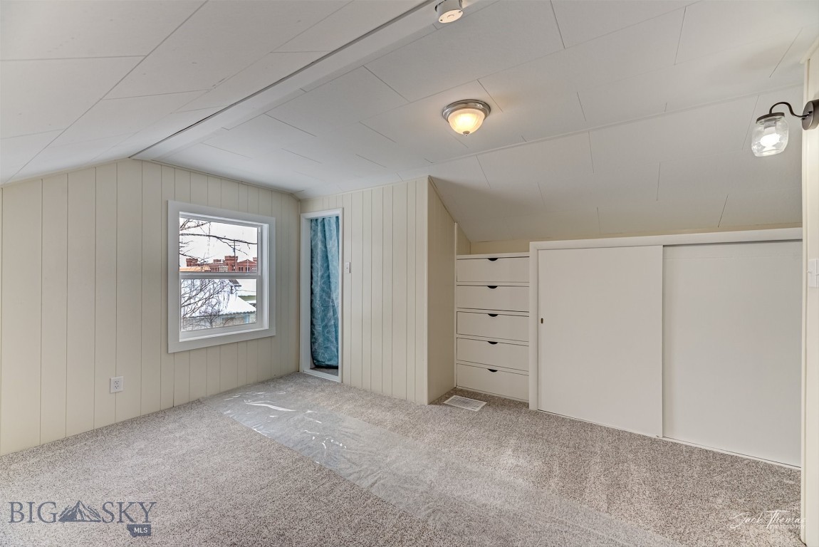 700 4th Property Photo 22