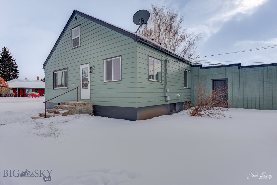 700 4th Property Photo 30