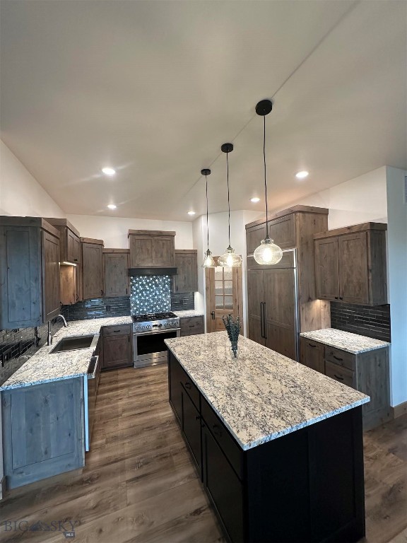 430 Ten Peaks Drive Property Photo 8