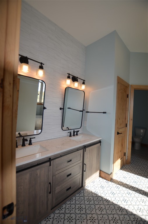 430 Ten Peaks Drive Property Photo 24