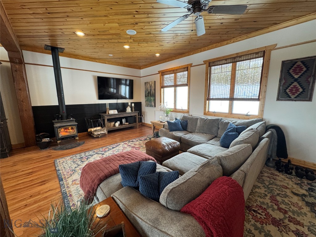 5889 Moulton Reservoir Property Photo 15