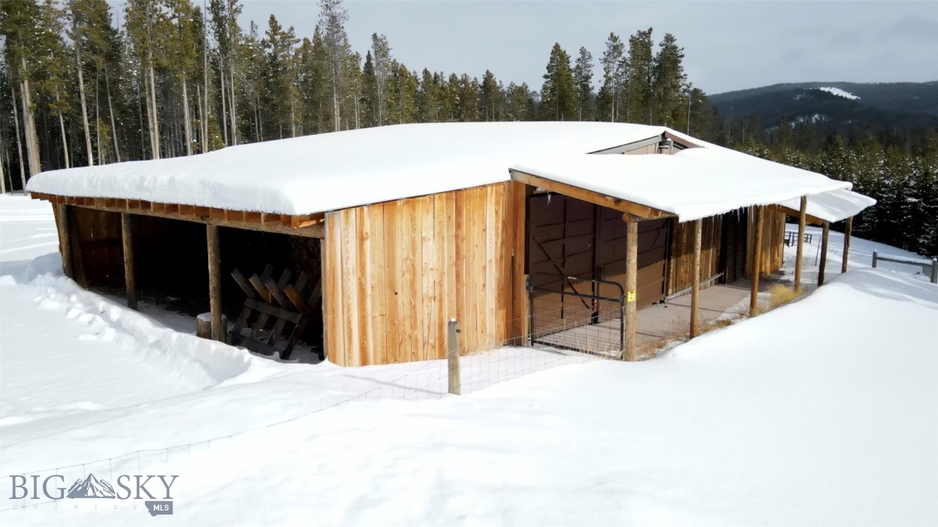 5889 Moulton Reservoir Property Photo 44