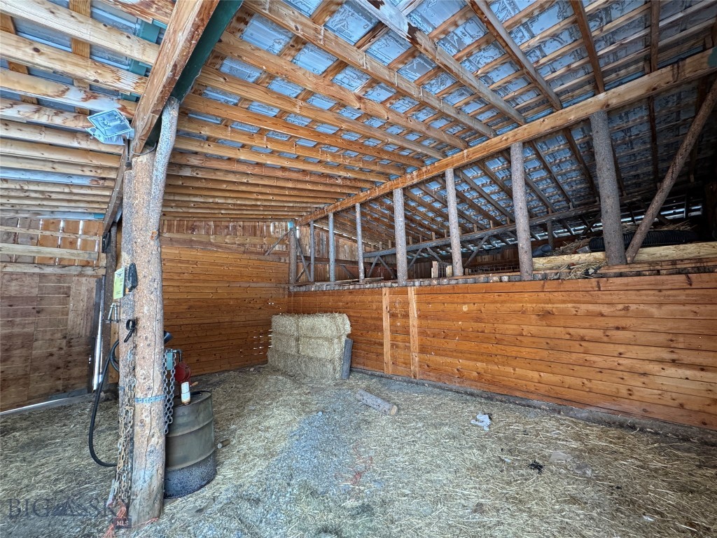 5889 Moulton Reservoir Property Photo 47