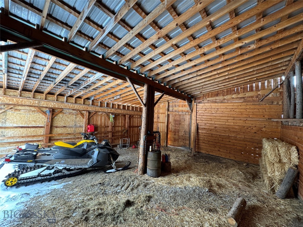 5889 Moulton Reservoir Property Photo 48