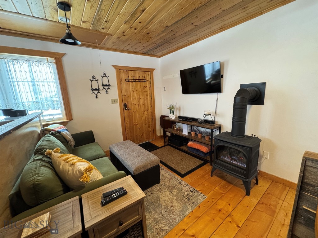 5889 Moulton Reservoir Property Photo 60