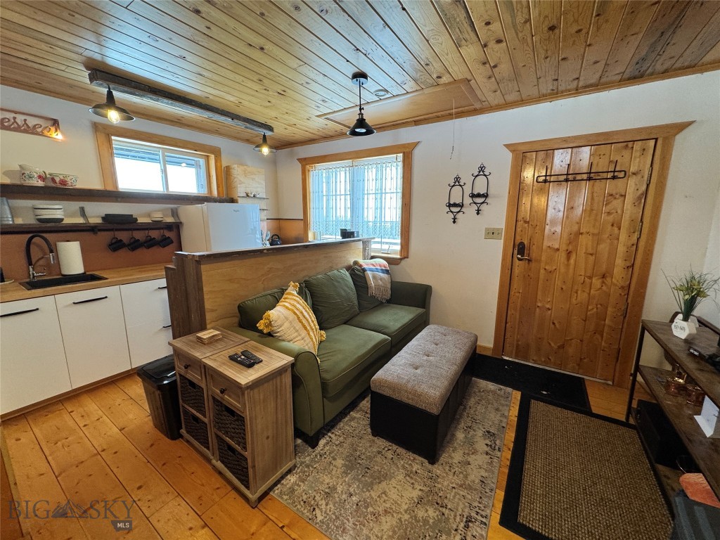 5889 Moulton Reservoir Property Photo 62