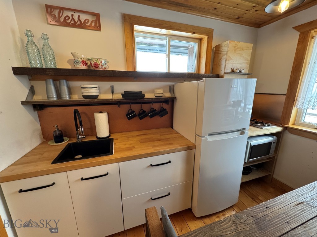 5889 Moulton Reservoir Property Photo 67
