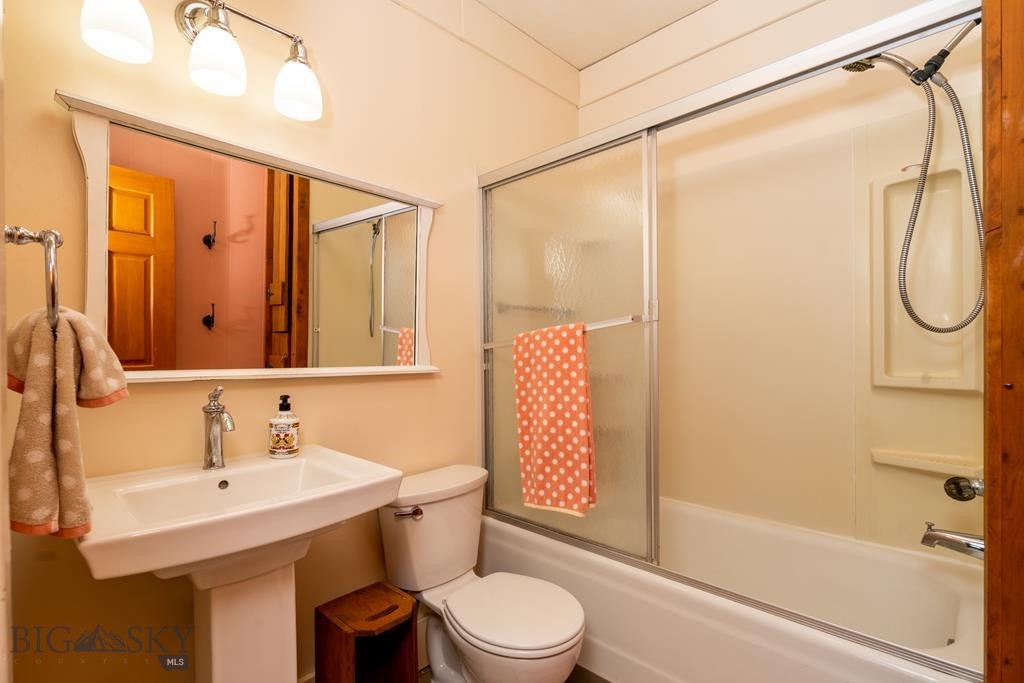 440 N Tracy Avenue Property Photo 12