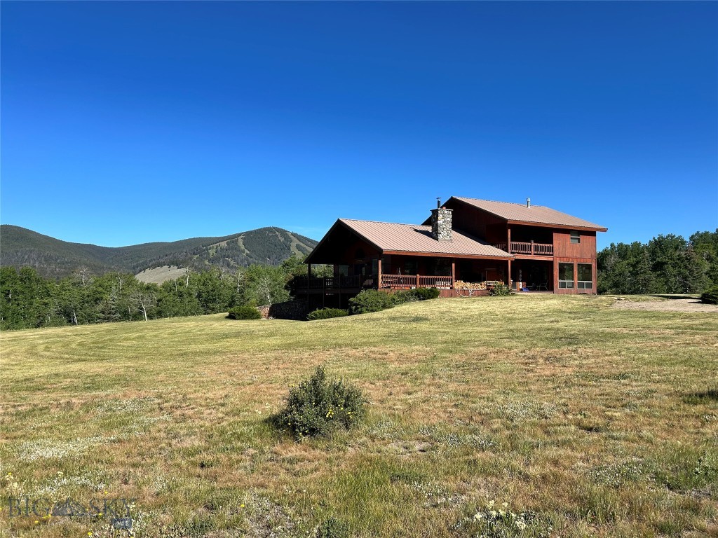 1105 Clark Creek