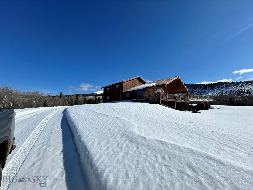 1105 Clark Creek Property Photo 6