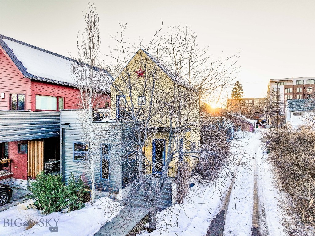 309 N Black Avenue Property Photo