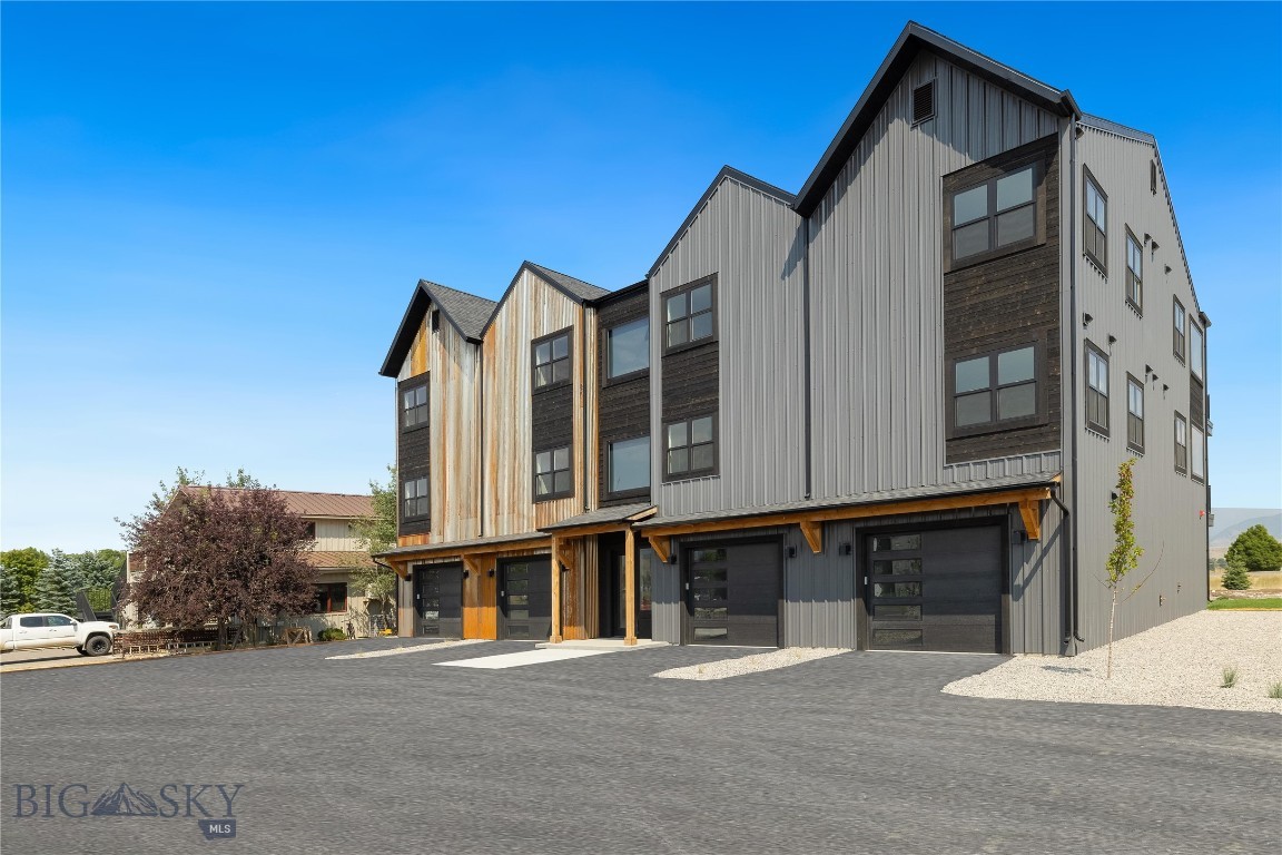 450 Loomis Way D Property Photo